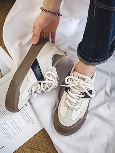 厚底スポーツシューズ メンズ運動靴 ローカット