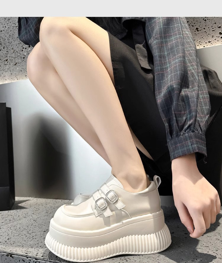【厚底×ダブルバックル×モダン】ローファー｜脚長見え×安定感×きれいめ対応