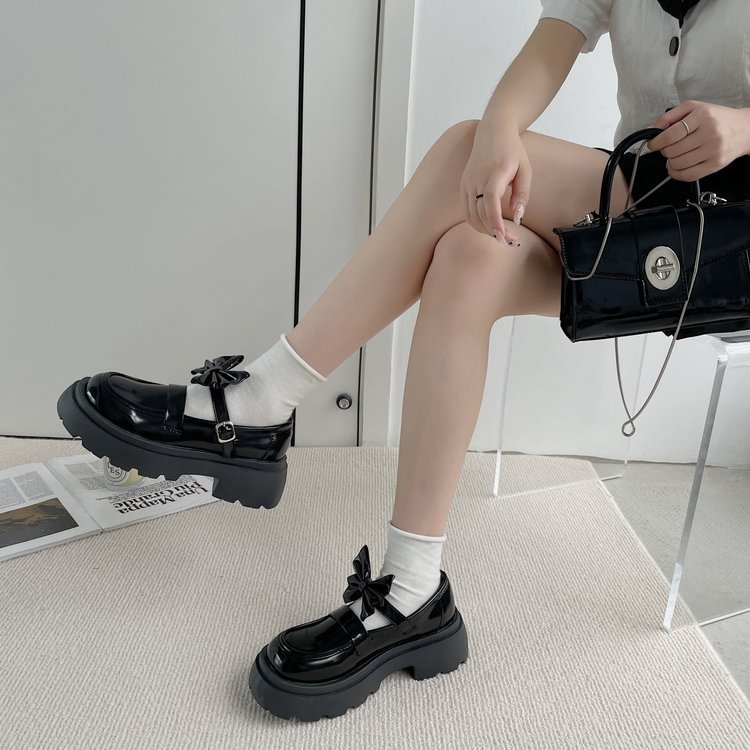 リボン付き厚底ローファー韓国風女性用靴