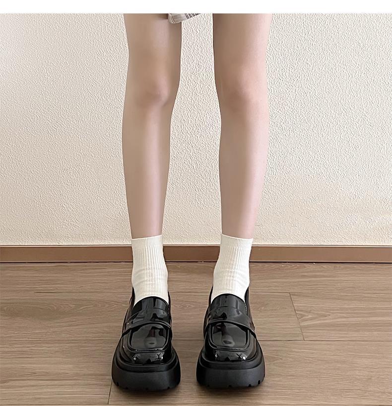【光沢×厚底×ペニーストラップ】上品ローファー｜美脚見え×学院風×大人カジュアル