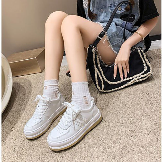 厚底スニーカー レディース 紐靴 楽ちん 滑り止め付き