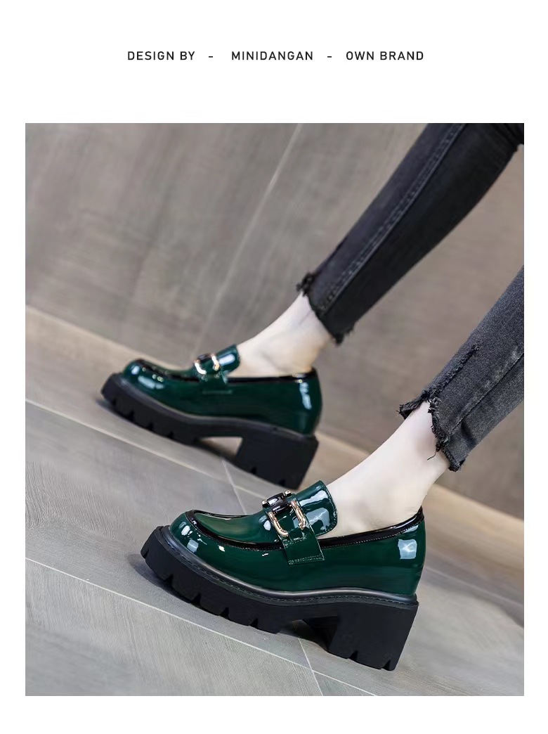 厚底ローファー レディース 光沢金具付き 美脚効果 黒緑二色