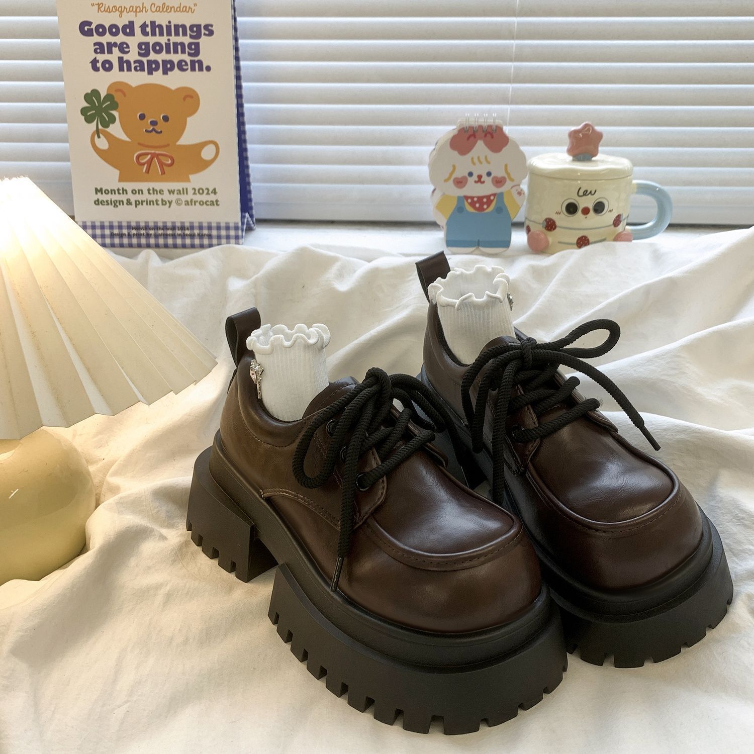 クラシカル厚底ローファー｜紐付き×5cmヒール×滑り止めソール×通勤通学対応 厚底紐付きローファー｜きれいめモード×安定感×秋冬トレンド
