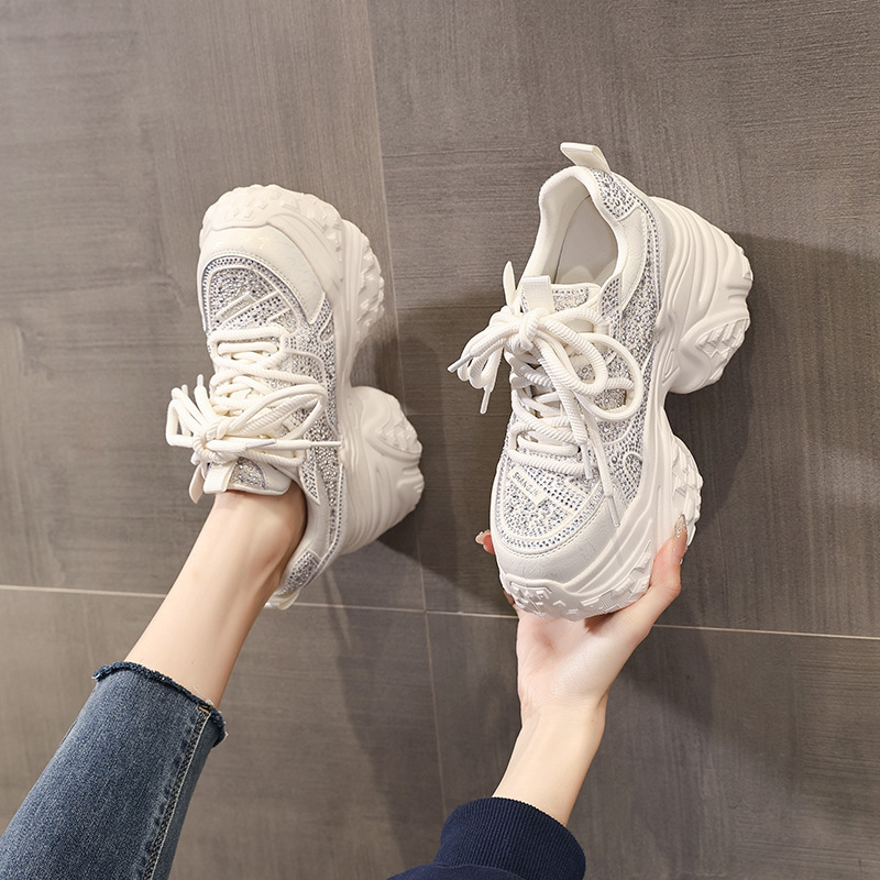 厚底 きらめくラメ素材のボリュームソール厚底スニーカー